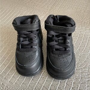 Infant Nike Air Force 1 Mid black sneakers 4C
